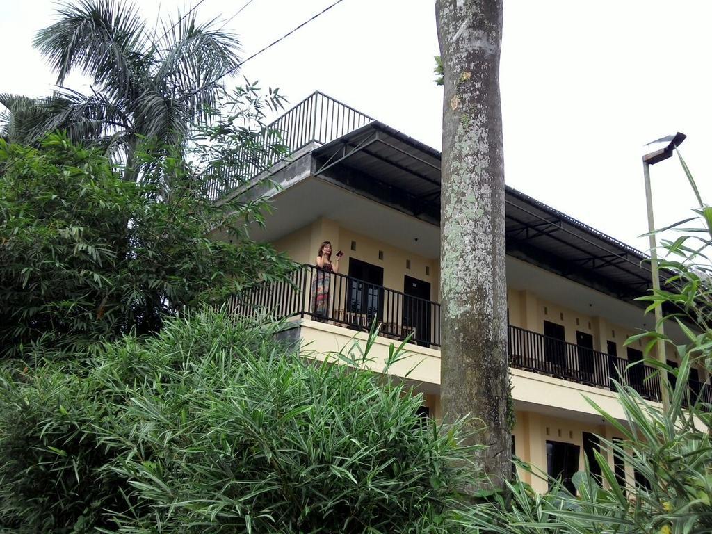 Hotel Cemerlang Baturraden Chambre photo