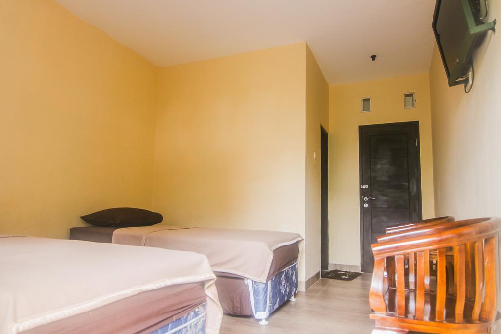 Hotel Cemerlang Baturraden Chambre photo